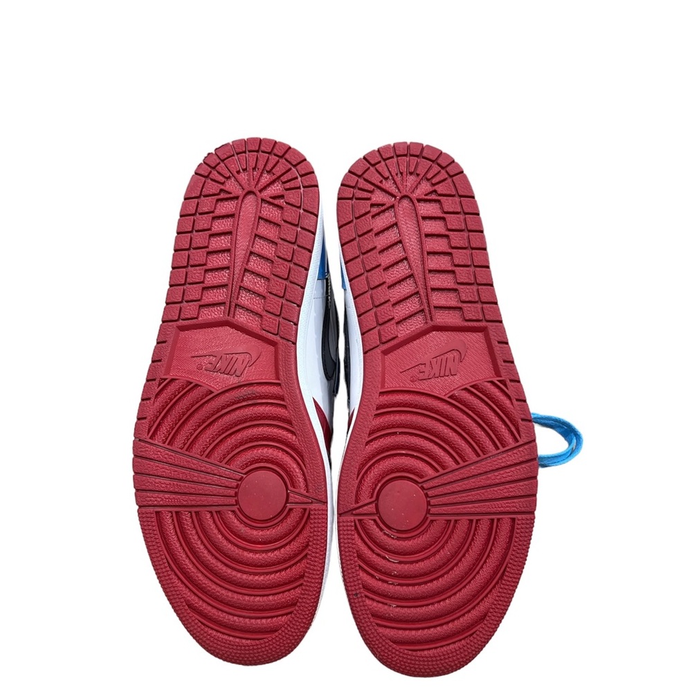 Air Jordan 1 Retro High OG Fearless (Size 12) - Picture 4 of 5